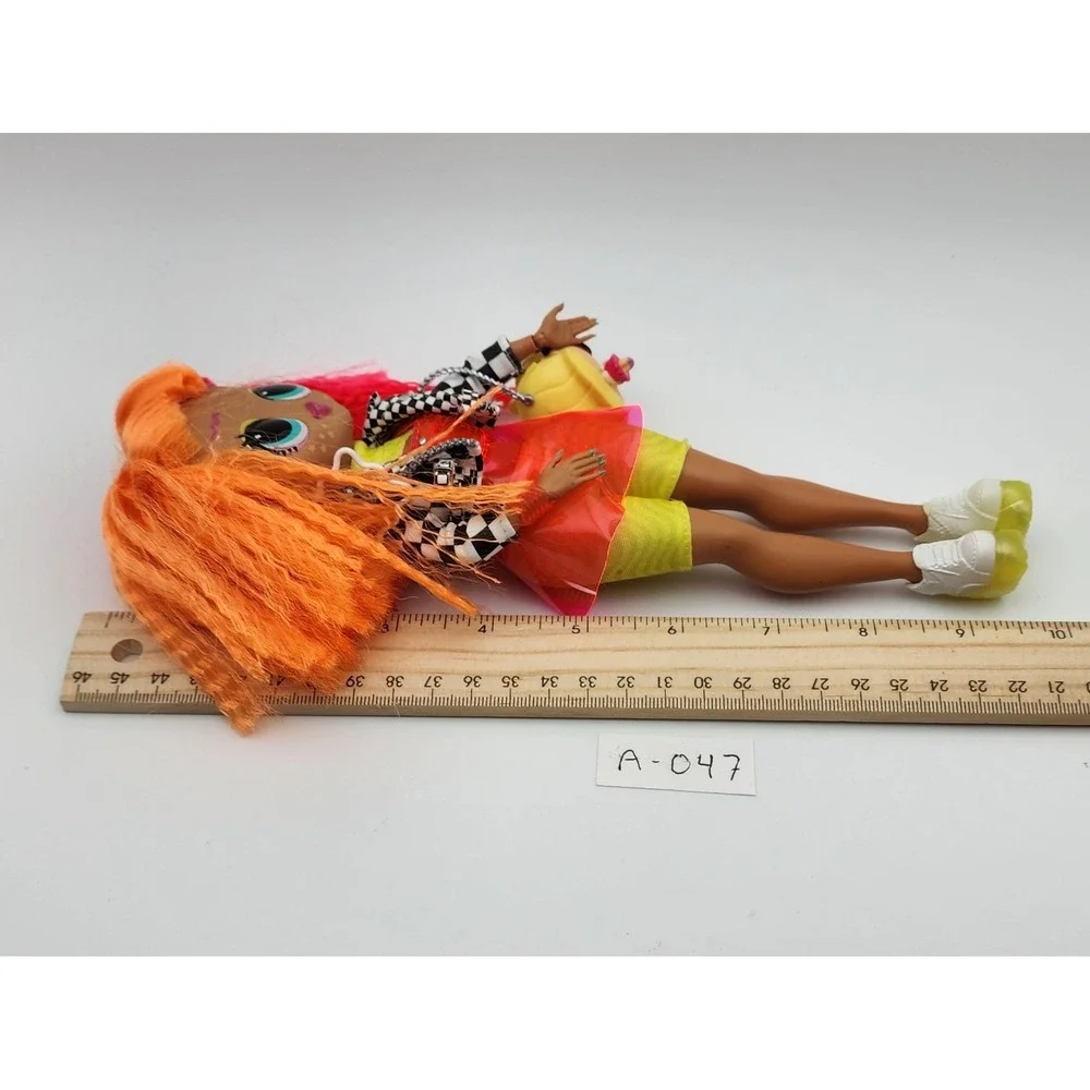 LoL‎ Surprise OMG Neonlicious Fashion Doll